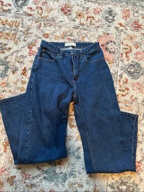 Abercrombie & Fitch The 90s Relaxed Jean High Rise